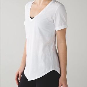 Lululemon Love Tee II Size 6 RARE (2016)